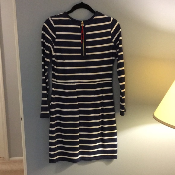 Joules (London) striped dress. Cute waist and pocket details. - Picture 3 of 5